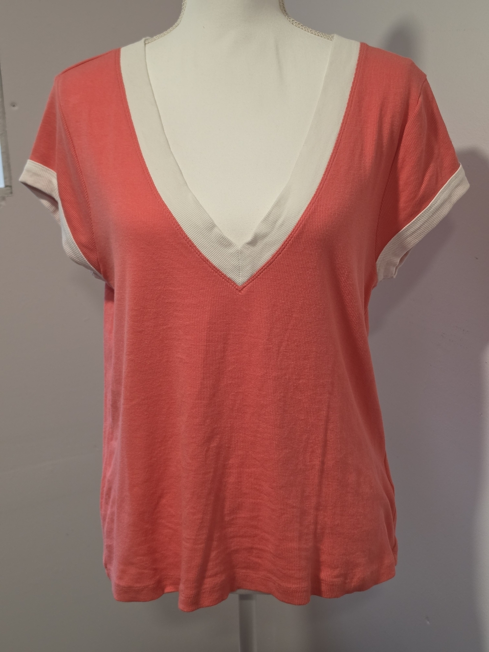 Pilcro Anthropologie Coral Deep V-Neck Short Sleeve Tee with White Trim Size XL